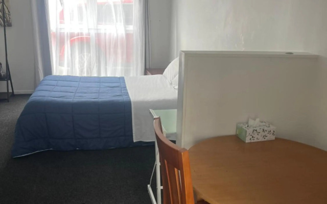 K&R Orewa bed and breakfast