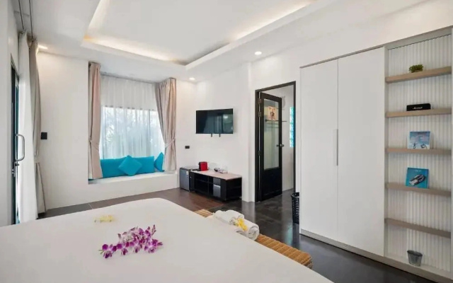 La Casa Bangtao Resort