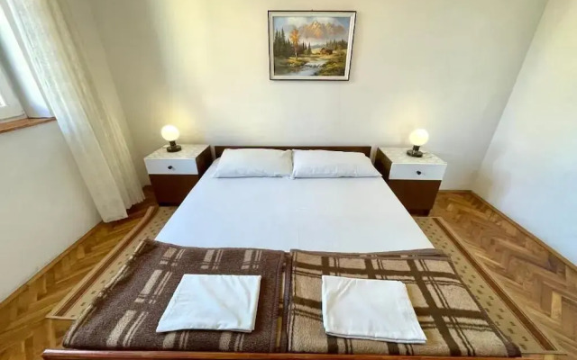 Apartment Luky 7