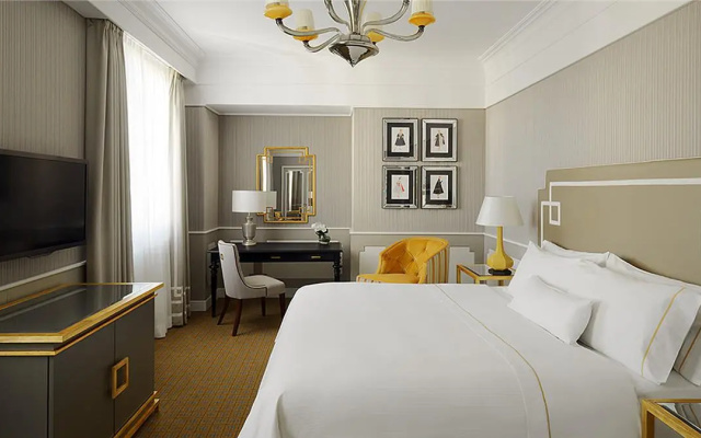 Отель The Westin Palace, Milan