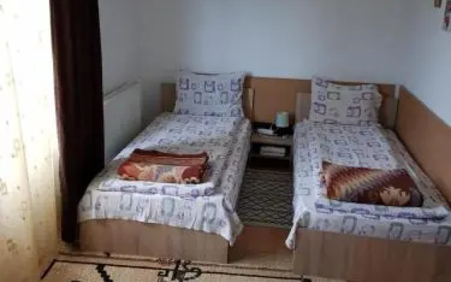 pensiunea La Bunica 2
