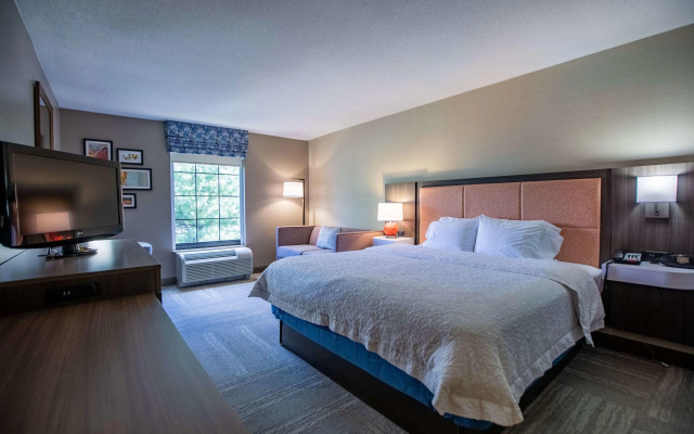 Hampton Inn Hadley-Amherst Area