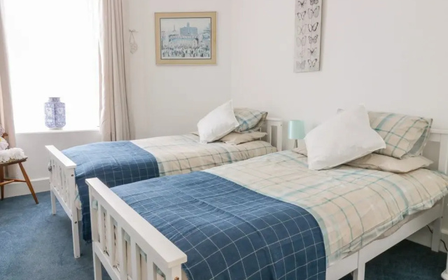 East Beach Apartment