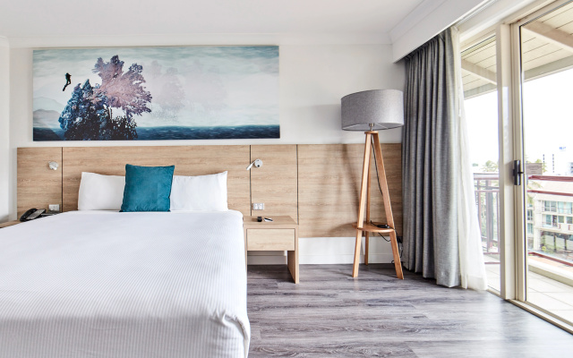 Novotel Cairns Oasis Resort