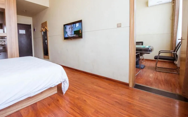 Biway Mansion Hotel (Puyang Jingkai Avenue Stadium Branch)
