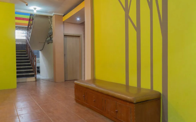 Pelangi Guest House by OYO Rooms
