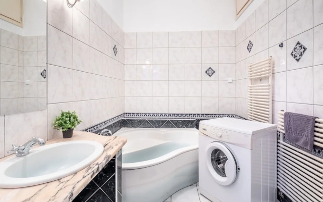 Huge Apartment in the city center