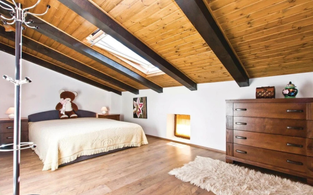 Stunning Home in Stifanici With Wifi and 3 Bedrooms
