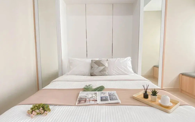 Soft Ivory Studio At Royal Sentul Park Apartment