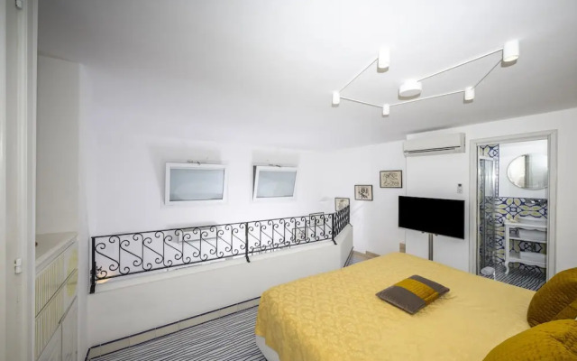 Estate4home - Casetta Arienzo