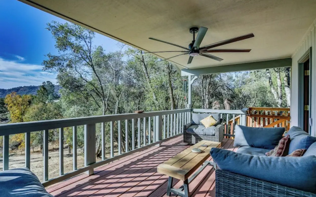 Mountain Home Near Yosemite w/ Well-being Retreat!