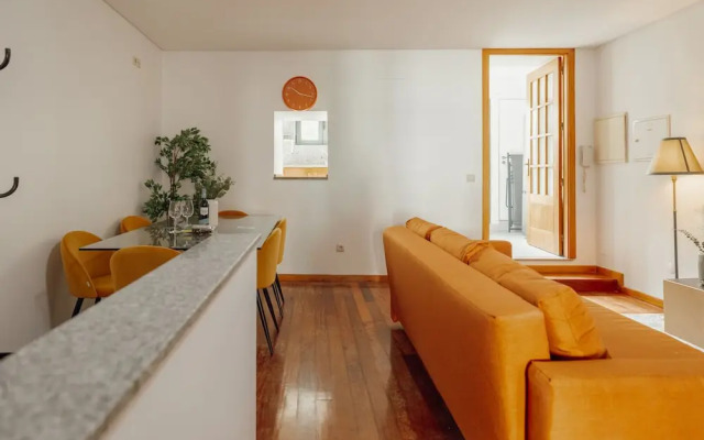 Modern Terrace 2BD Apartment by Vacationy