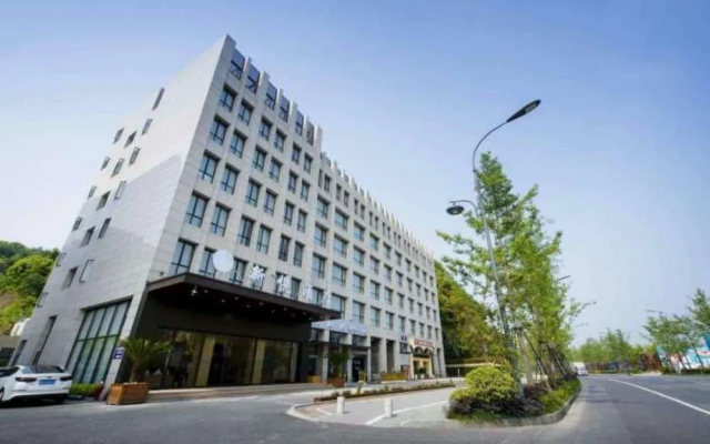 Xinyue Hotel