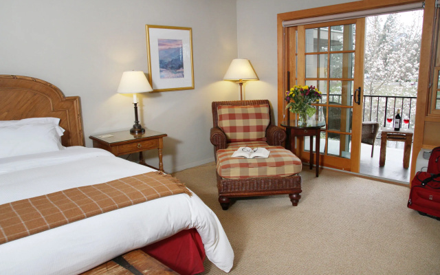 The Lodge at Riverside
