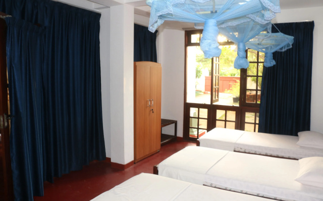 Sayuru Inn