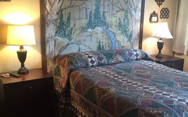 Holly Hill Motel