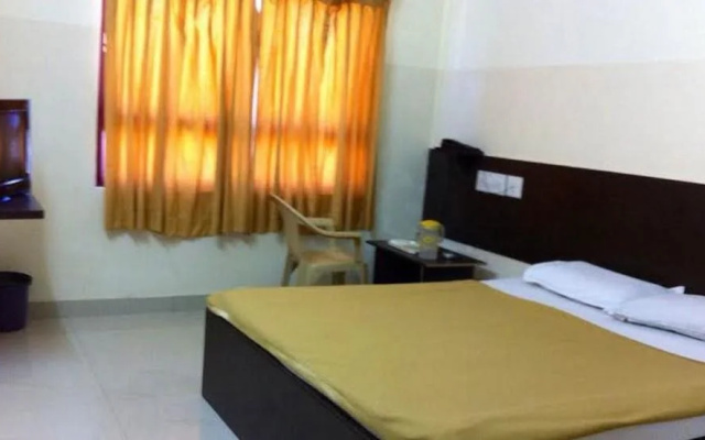 i-ROOMZ Subhadra Comforts
