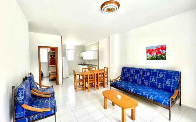 Bonito apartamento de 2 domitorios frente al mar