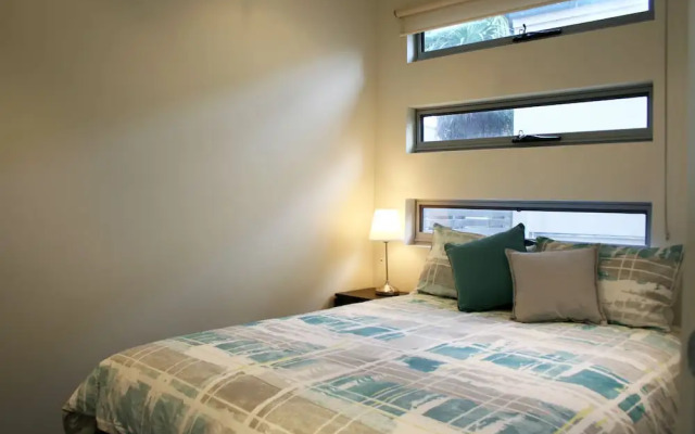 Penneshaw Oceanview Apartments