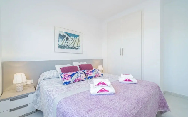 Beachfront Apartment in Empuriabrava With Pool
