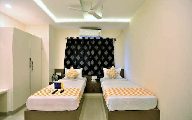 Fabhotel Corporate Crown