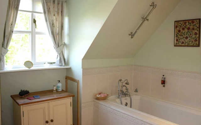 Bridge Cottage
