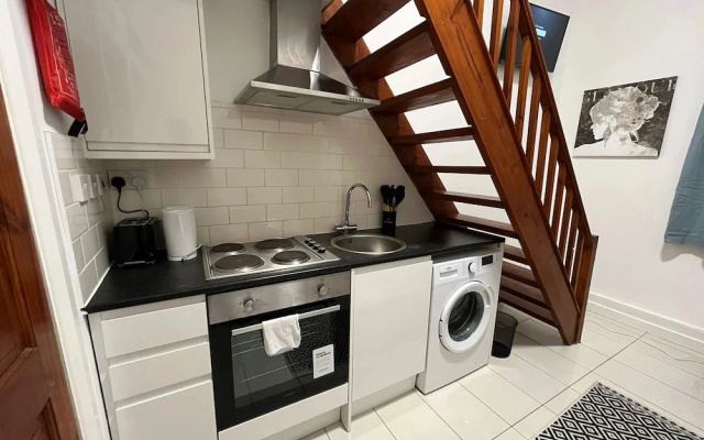 Modern Studios Malvern Road