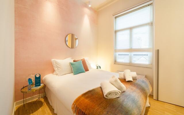 Отель Sweet Inn Apartments Régence Бельгия, Брюссель - отзывы, цены и фото номеров - забронировать отель Sweet Inn Apartments Régence онлайн вид на фасад