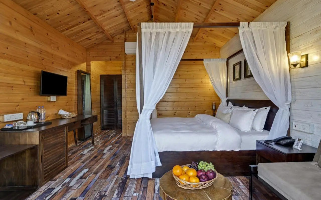 Casawood Resort