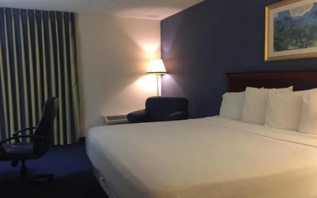 Ramada by Wyndham Windsor Locks