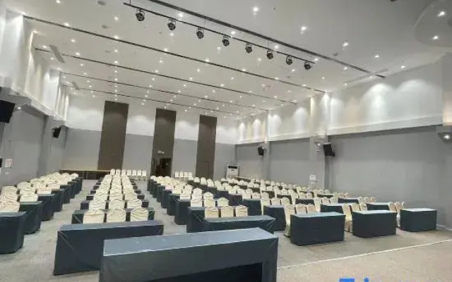 Xilai Hotel (Hefei Dashushan Metro Station)