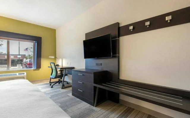 Country Inn & Suites By Carlson St. Charles