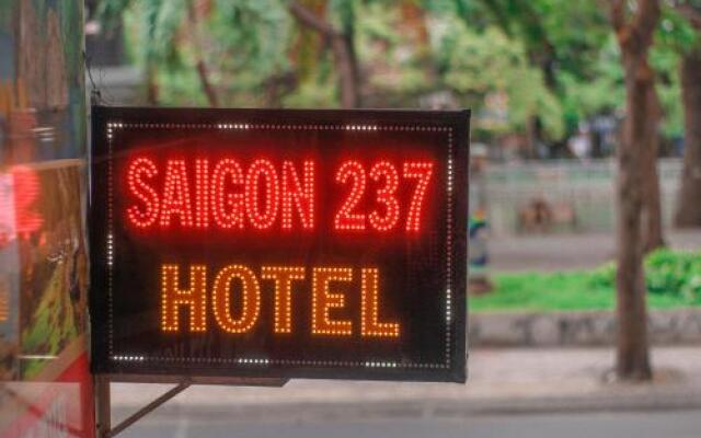Saigon 237 Hotel вид на фасад