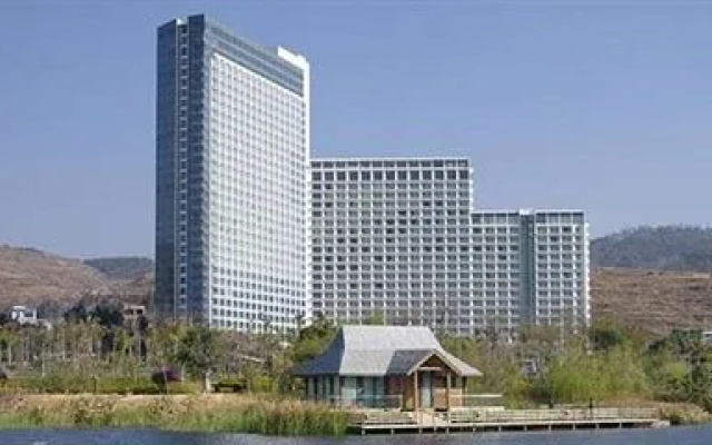 Yuxi Chengjiang Fuxian Resort - Kunming