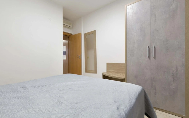 2828 Residence Solaris - Bilo Seminterrati by Barbarhouse