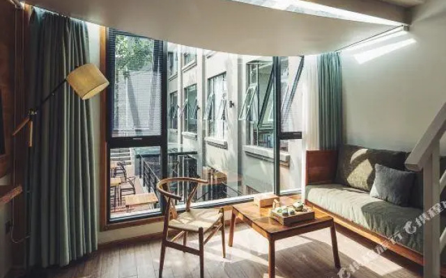 Xichang Shuxia Hotel
