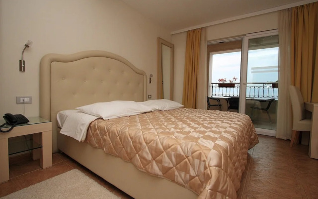 Turisticki apartmani Natalia