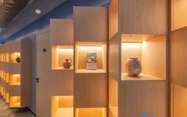 Lanzhou Puyue S Hotel