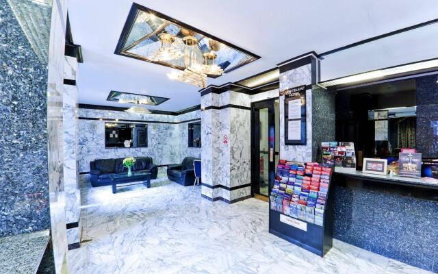 Whiteleaf Hotel вид на фасад