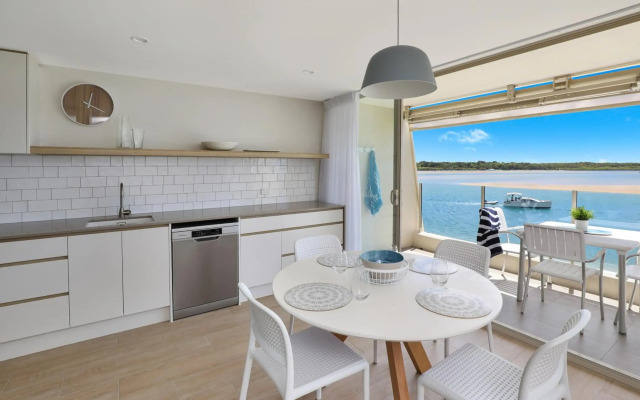 Noosa Harbour Resort
