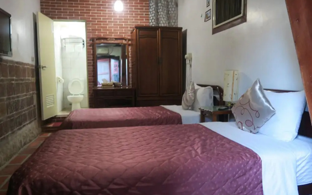 Shuitou Inn I