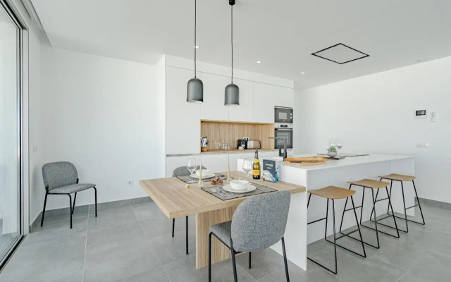 Casangular by Upper