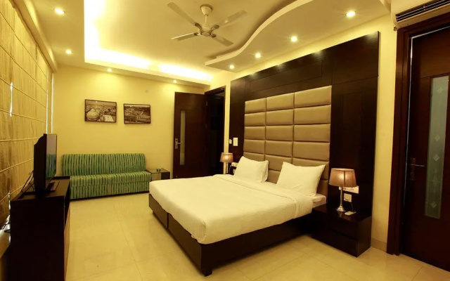 Jasola Suites And Apartments