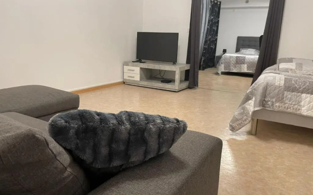 Appartement dans maison à Corbelin proche Walibi