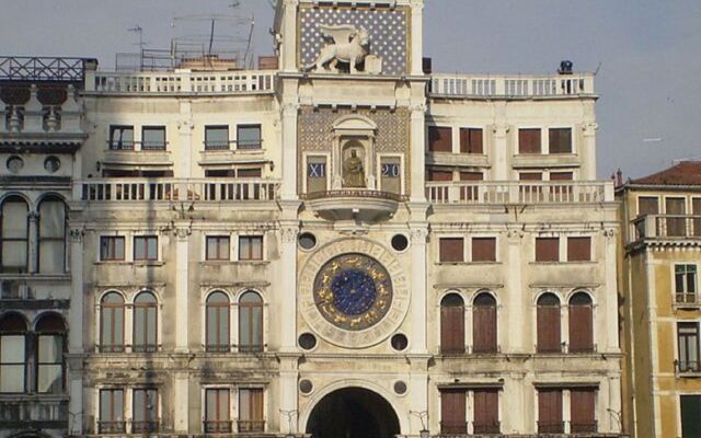 Отель Venice San Marco Suite вид на фасад