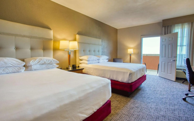 Drury Inn & Suites Near La Cantera Parkway