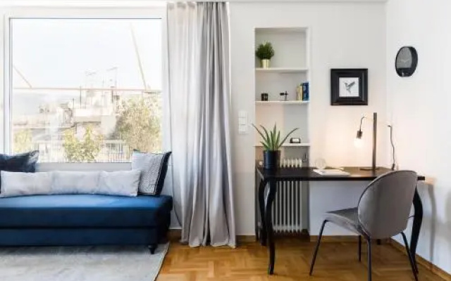Elegant Luminous 3BD apartment in Kolonaki