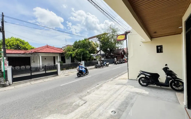 RedDoorz @ Griya Mbah Rono Malioboro