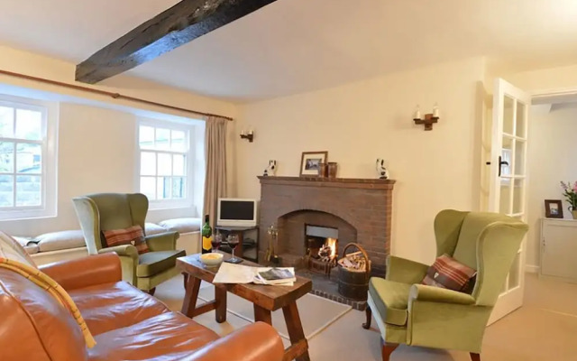 Llan Cottage