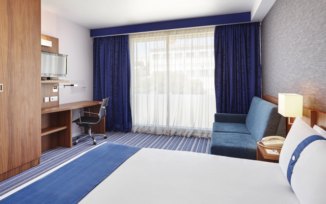 Holiday Inn Express Lisbon - Alfragide by IHG